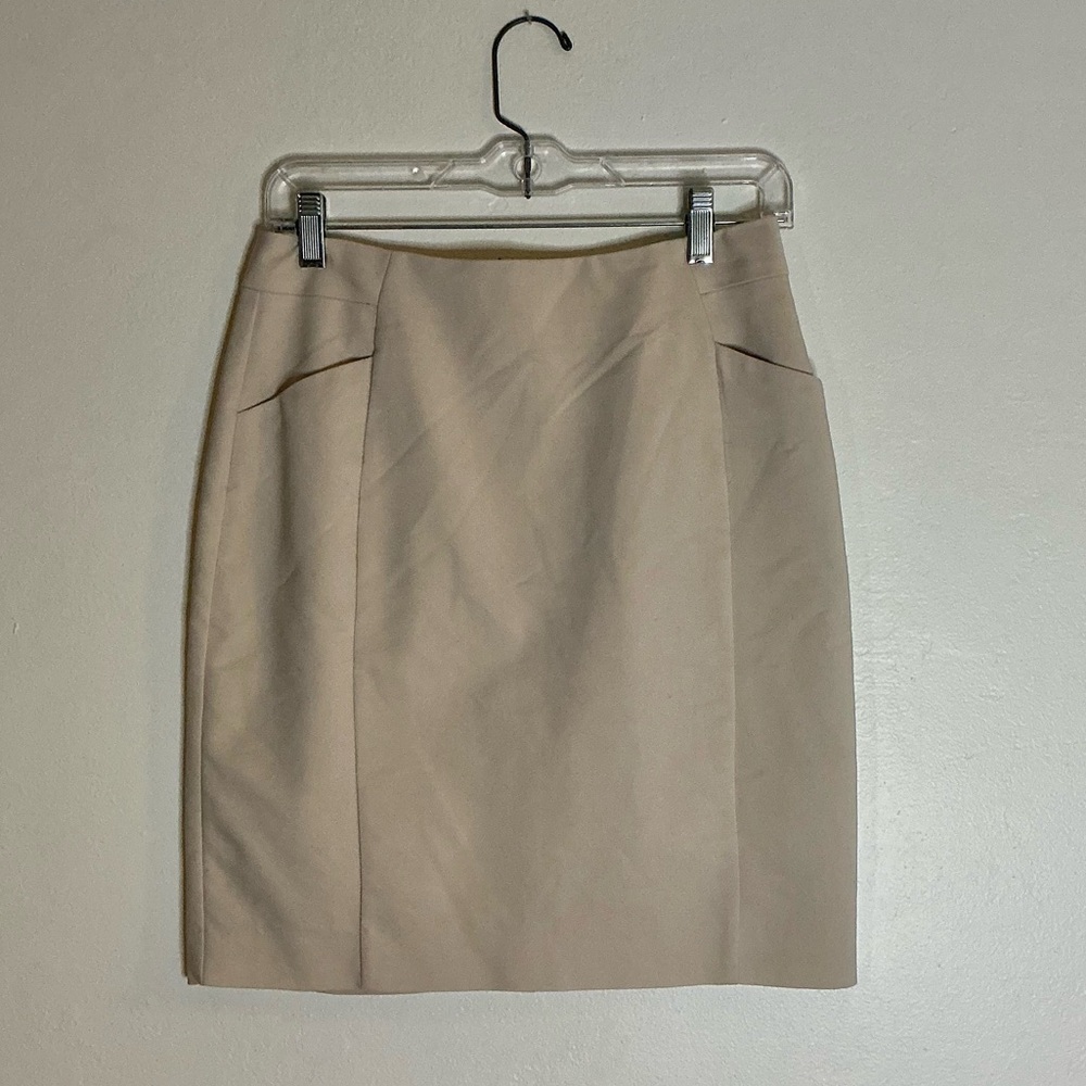 H&M Classic Beige Pencil Skirt